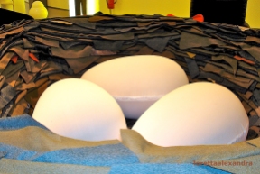 'Bird's Nest' 'Egg' cushions